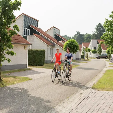 Cosy, Wooden, Comfortable In A Car-free Zone Chalet